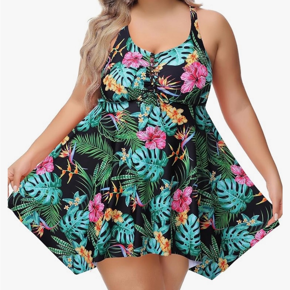 NWT Women’s Plus Size Tropical Print 2-Piece Swim Dress/Swimsuit - Size 14W